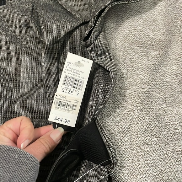 Dress - Picture 4 of 6